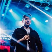 Maestro en Música con énfasis en Enseñanza de la Universidad El Bosque. La música y el canto son para todos, solo hace falta una correcta metodología